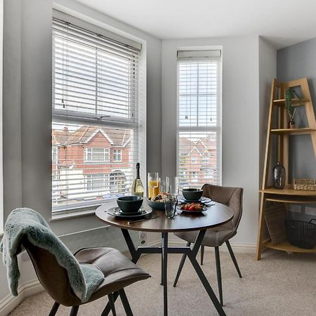 One Bedroom Apartment By Worthing Seafront Exterior photo
